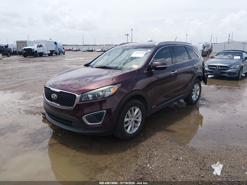2017 Kia Sorento VIN 5XYPGDA30HG288747 IAAI salvage auction — REAR END, Salvage (Texas), sold $1,450 on 2026-07-29 (photo 2)