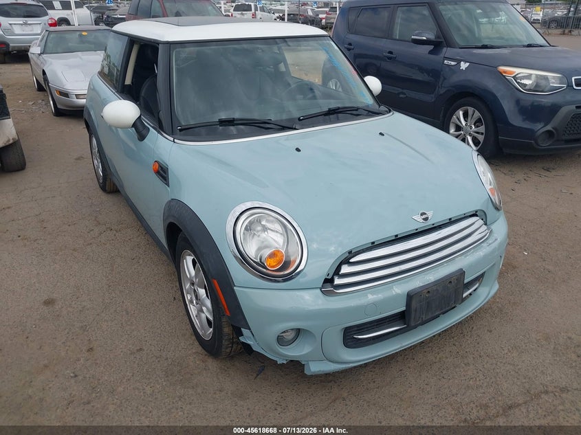 2013 Mini Hard top VIN WMWSU3C5XDT688788 IAAI salvage auction — NORMAL WEAR, Clear - Dealer Only (California), sold $550 on 2026-07-22 (photo 1)
