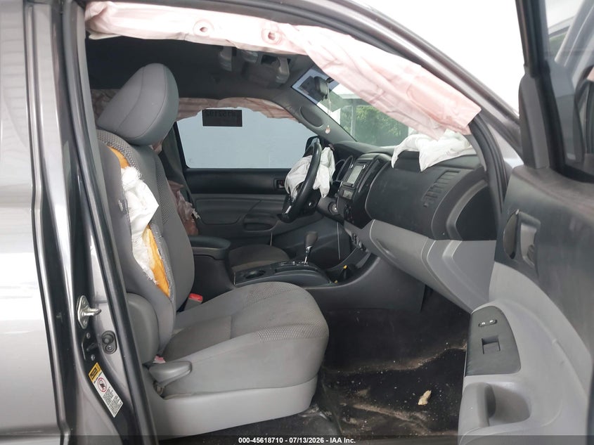 2015 Toyota Tacoma VIN 5TFUX4EN7FX036888 IAAI salvage auction — FRONT END, Rebuildable (Florida), sold $5,200 on 2026-07-26 (photo 5)