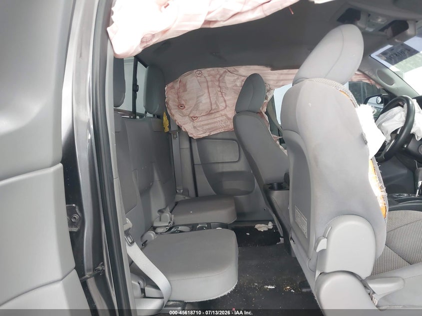 2015 Toyota Tacoma VIN 5TFUX4EN7FX036888 IAAI salvage auction — FRONT END, Rebuildable (Florida), sold $5,200 on 2026-07-26 (photo 8)