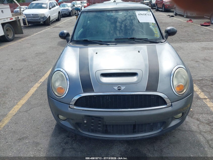 2010 Mini Cooper VIN WMWMF7C51ATZ73515 IAAI salvage auction — NORMAL WEAR, Clear - Dealer Only (California), sold $975 on 2026-07-28 (photo 6)