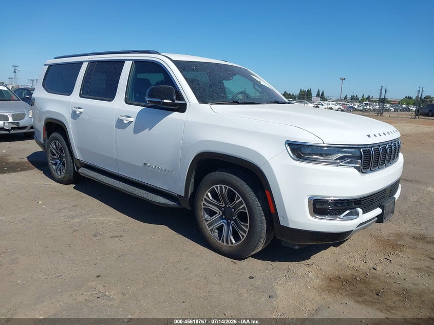 2024 Jeep Wagoneer VIN 1C4SJSBP1RS132424 — IAAI salvage auction photo