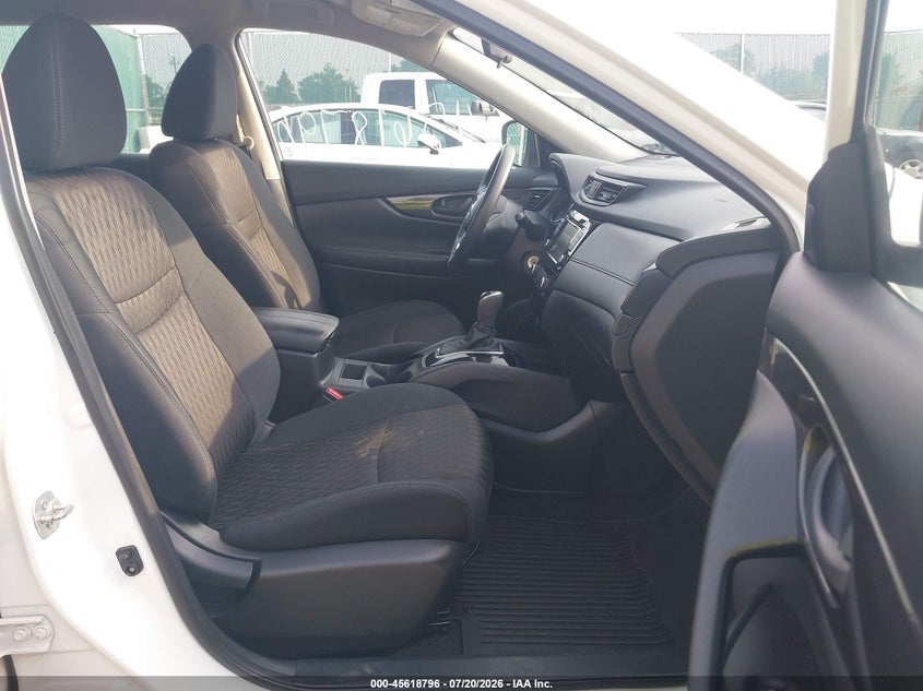 2019 Nissan Rogue VIN 5N1AT2MVXKC818040 IAAI salvage auction — UNKNOWN, Salvage (Indiana), sold $2,850 on 2026-08-01 (photo 5)