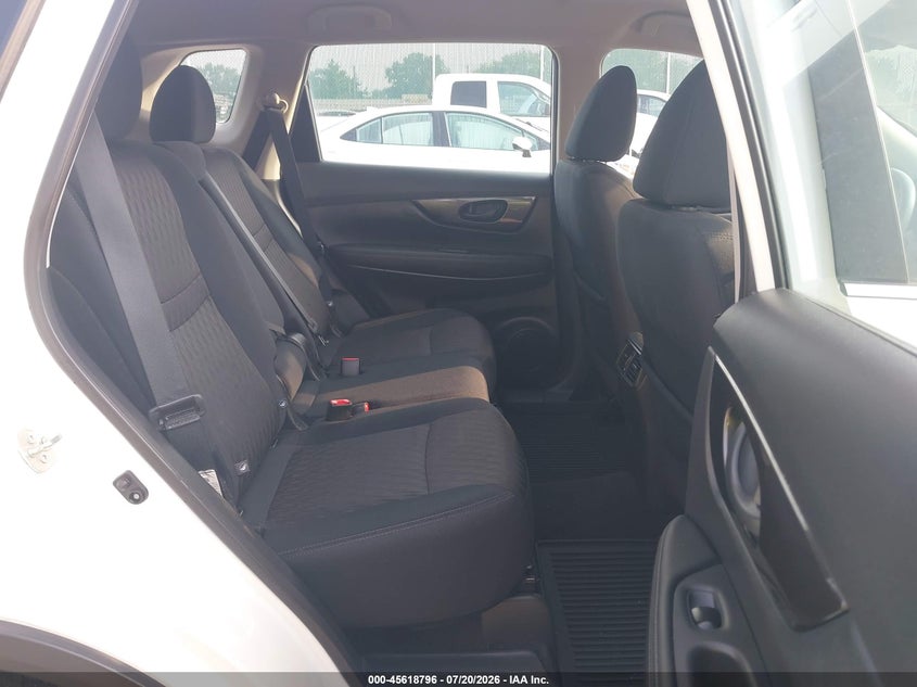 2019 Nissan Rogue VIN 5N1AT2MVXKC818040 IAAI salvage auction — UNKNOWN, Salvage (Indiana), sold $2,850 on 2026-08-01 (photo 8)