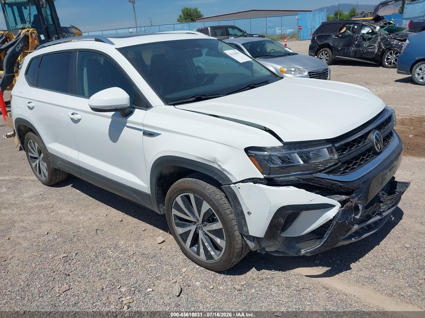 2022 Volkswagen Taos VIN 3VVLX7B24NM070686 IAAI salvage auction — FRONT END, Salvage Title, sold $6,000 on 2026-08-02 (photo 1)