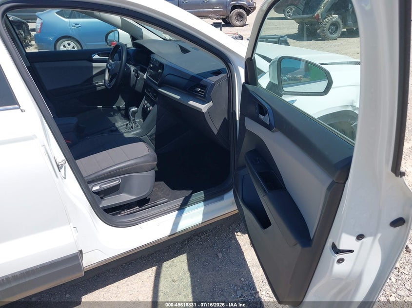 2022 Volkswagen Taos VIN 3VVLX7B24NM070686 IAAI salvage auction — FRONT END, Salvage Title, sold $6,000 on 2026-08-02 (photo 5)