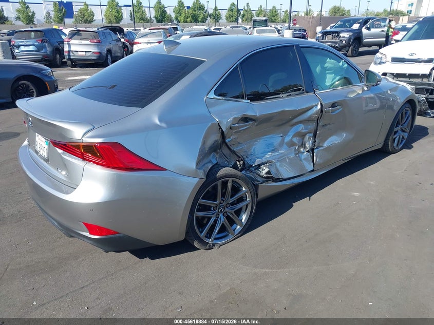 2019 Lexus Is VIN JTHBZ1D21K5035036 IAAI salvage auction — RIGHT SIDE, Salvage Certificate (California), sold $6,900 on 2026-07-24 (photo 4)