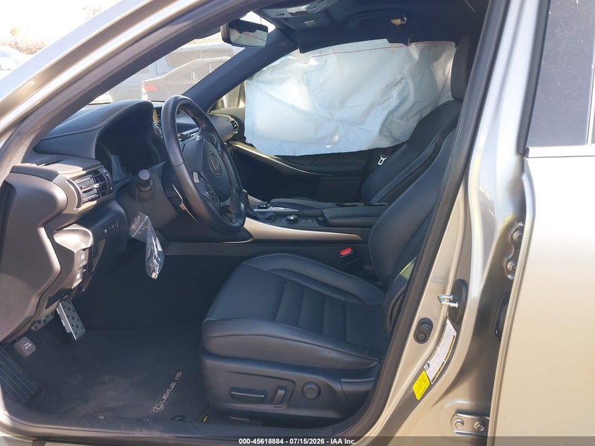 2019 Lexus Is VIN JTHBZ1D21K5035036 IAAI salvage auction — RIGHT SIDE, Salvage Certificate (California), sold $6,900 on 2026-07-24 (photo 5)