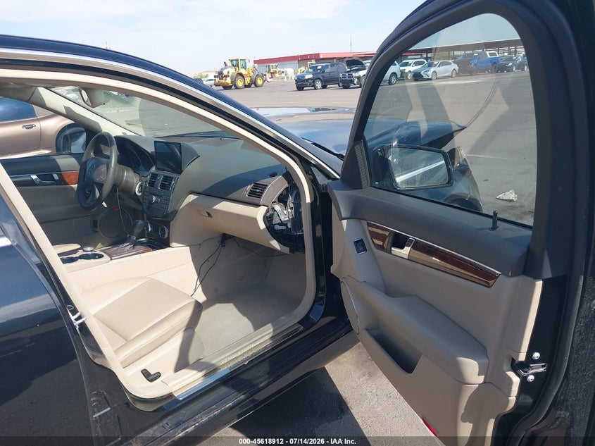 2011 Mercedes-benz C class VIN WDDGF8BBXBR141219 IAAI salvage auction — FRONT END, Salvage (Arizona), sold $800 on 2026-08-15 (photo 5)