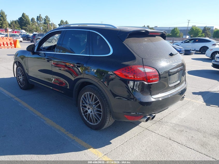 2012 Porsche Cayenne VIN WP1AC2A27CLA82656 IAAI salvage auction — FRONT END, Salvage (California), sold $3,800 on 2026-08-17 (photo 3)