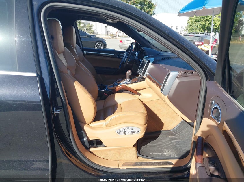 2012 Porsche Cayenne VIN WP1AC2A27CLA82656 IAAI salvage auction — FRONT END, Salvage (California), sold $3,800 on 2026-08-17 (photo 5)