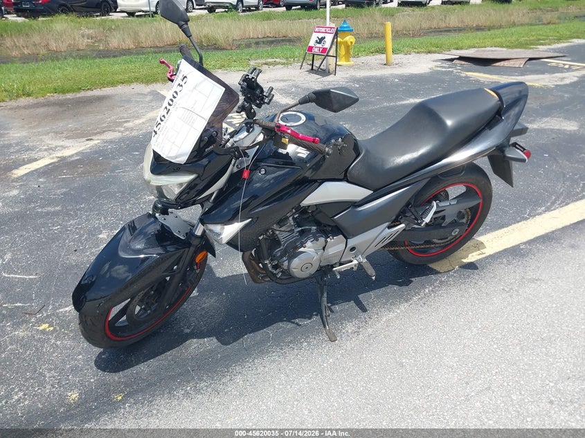 2013 Suzuki Gw VIN LC6GJ55F8D1100137 IAAI salvage auction — NORMAL WEAR, Salvage Title, sold $350 on 2026-07-30 (photo 2)