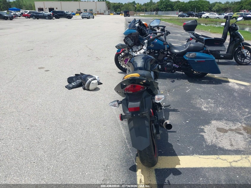 2013 Suzuki Gw VIN LC6GJ55F8D1100137 IAAI salvage auction — NORMAL WEAR, Salvage Title, sold $350 on 2026-07-30 (photo 6)