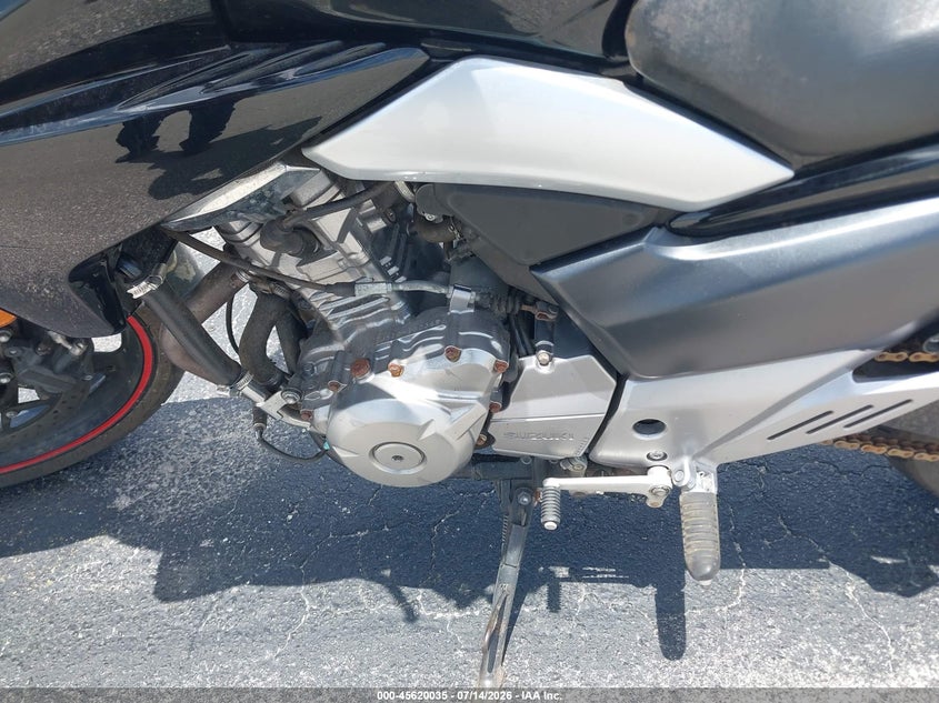 2013 Suzuki Gw VIN LC6GJ55F8D1100137 IAAI salvage auction — NORMAL WEAR, Salvage Title, sold $350 on 2026-07-30 (photo 9)