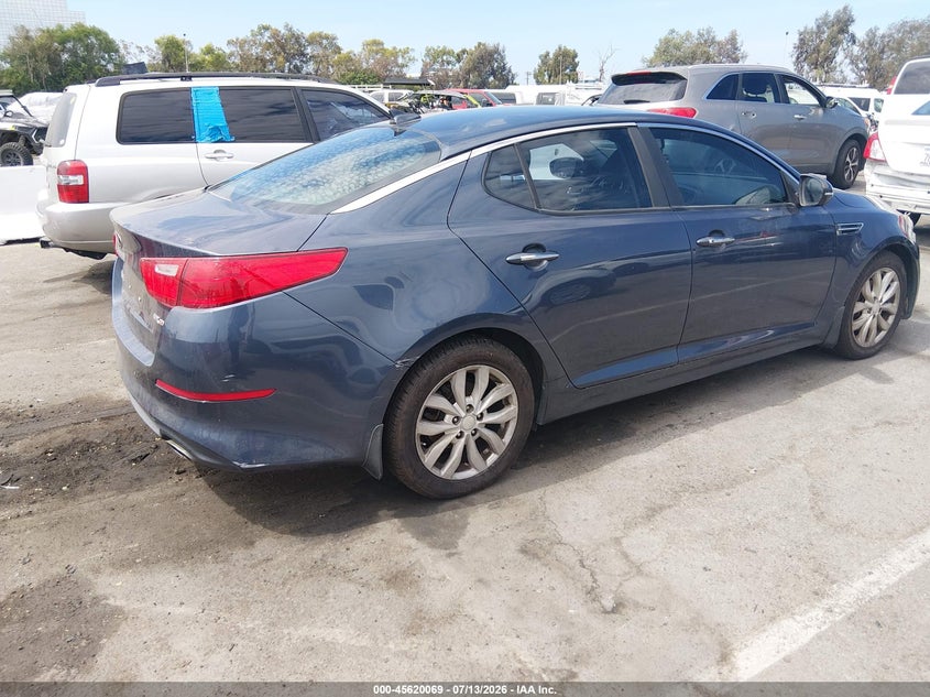 2015 Kia Optima VIN 5XXGN4A72FG477944 IAAI salvage auction — NORMAL WEAR, Clear - Dealer Only (California), sold $1,575 on 2026-07-16 (photo 4)