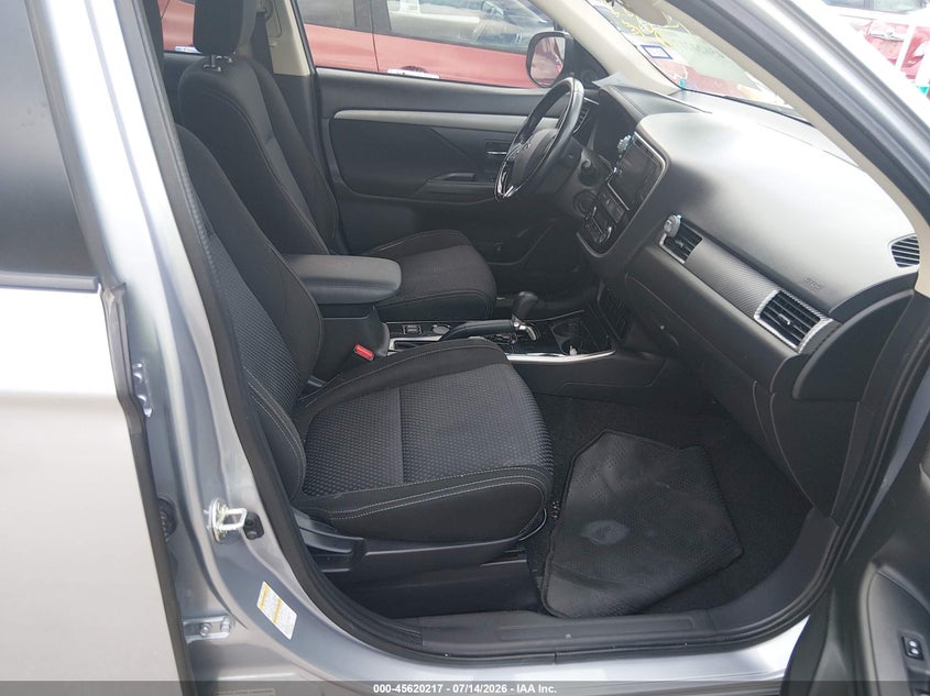 2017 Mitsubishi Outlander VIN JA4AD3A39HZ008408 IAAI salvage auction — NORMAL WEAR, Original (Texas), sold $2,650 on 2026-08-03 (photo 5)
