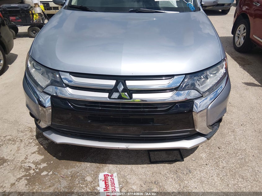 2017 Mitsubishi Outlander VIN JA4AD3A39HZ008408 IAAI salvage auction — NORMAL WEAR, Original (Texas), sold $2,650 on 2026-08-03 (photo 6)