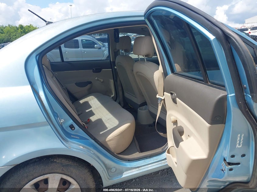 2009 Hyundai Accent VIN KMHCM46C79U303448 IAAI salvage auction — NORMAL WEAR, Clear (Tennessee), sold $25 on 2026-07-23 (photo 8)