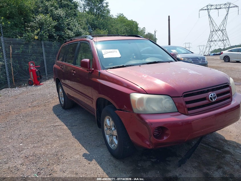 2004 Toyota Highlander VIN JTEGD21A640082307 IAAI salvage auction — NORMAL WEAR, Clear (Pennsylvania), sold $1,375 on 2026-07-17 (photo 1)