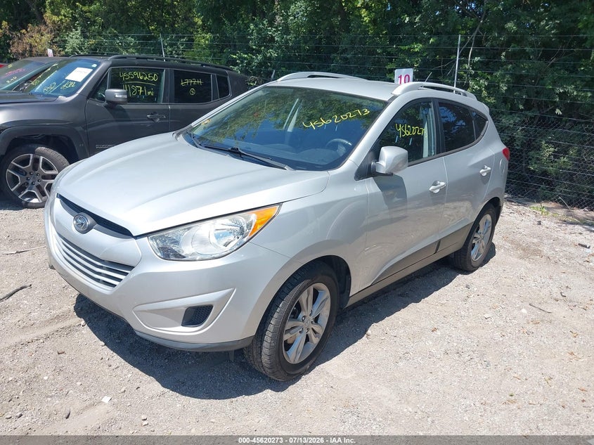 2010 Hyundai Tucson VIN KM8JUCAC5AU021810 IAAI salvage auction — NORMAL WEAR, Clear (Indiana), sold $1,925 on 2026-07-15 (photo 2)