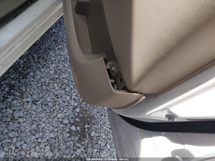 2007 Toyota Sienna VIN 5TDZK22C37S018410 IAAI salvage auction — NORMAL WEAR, Clear (Alabama), sold $550 on 2026-07-30 (photo 6)