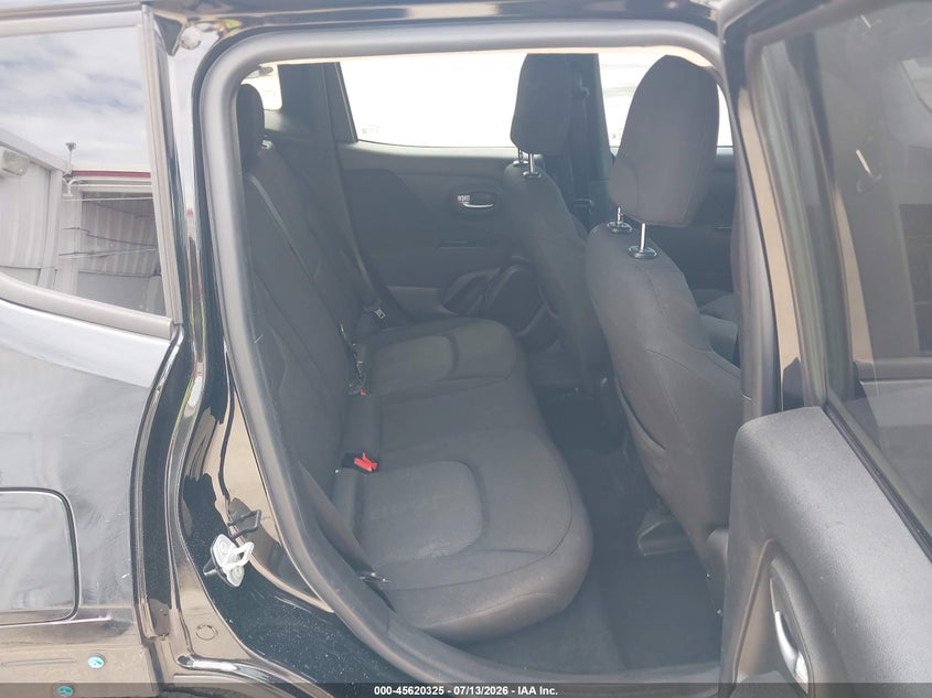 2016 Jeep Renegade VIN ZACCJABW5GPC93626 IAAI salvage auction — REAR END, Salvage Title, sold $1,300 on 2026-08-01 (photo 8)