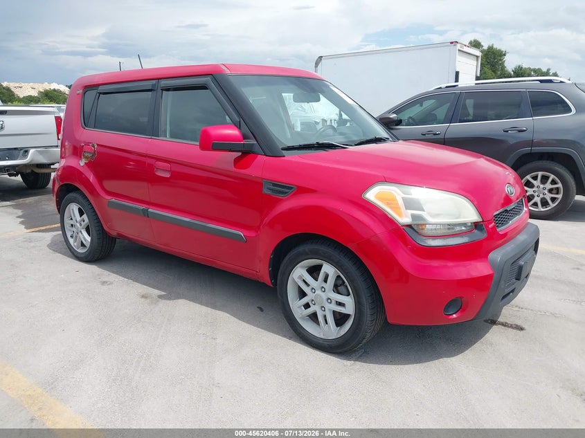 2010 Kia Soul VIN KNDJT2A2XA7095618 IAAI salvage auction — NORMAL WEAR, Clear (Texas), sold $800 on 2026-07-30 (photo 1)