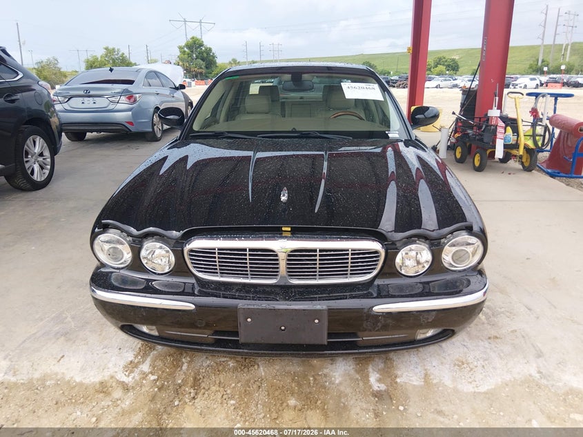 2005 Jaguar Xj series VIN SAJWA79C95SG42813 IAAI salvage auction — NORMAL WEAR, Clear (Florida), sold $4,650 on 2026-07-28 (photo 6)