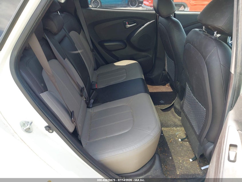 2011 Hyundai Tucson VIN KM8JUCAC5BU176231 IAAI salvage auction — NORMAL WEAR, Clear (Illinois), sold $1,775 on 2026-07-22 (photo 8)