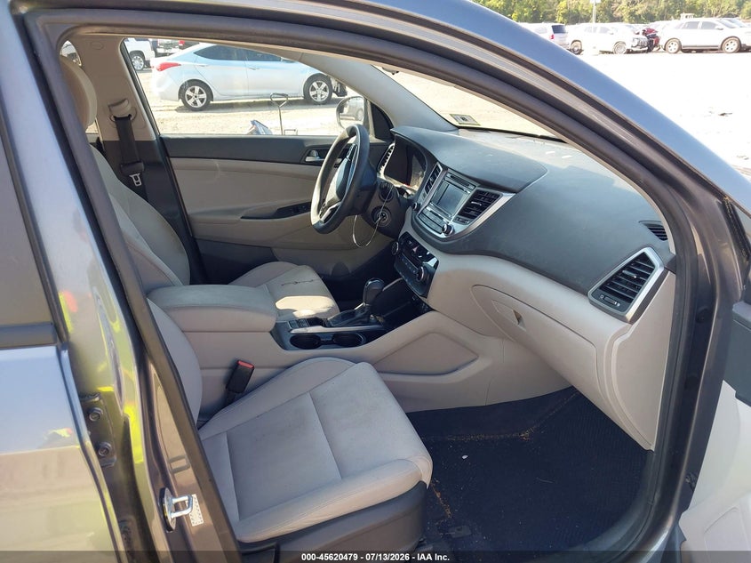 2017 Hyundai Tucson VIN KM8J3CA48HU405666 IAAI salvage auction — NORMAL WEAR, Clear (New Jersey), sold $2,900 on 2026-07-21 (photo 5)