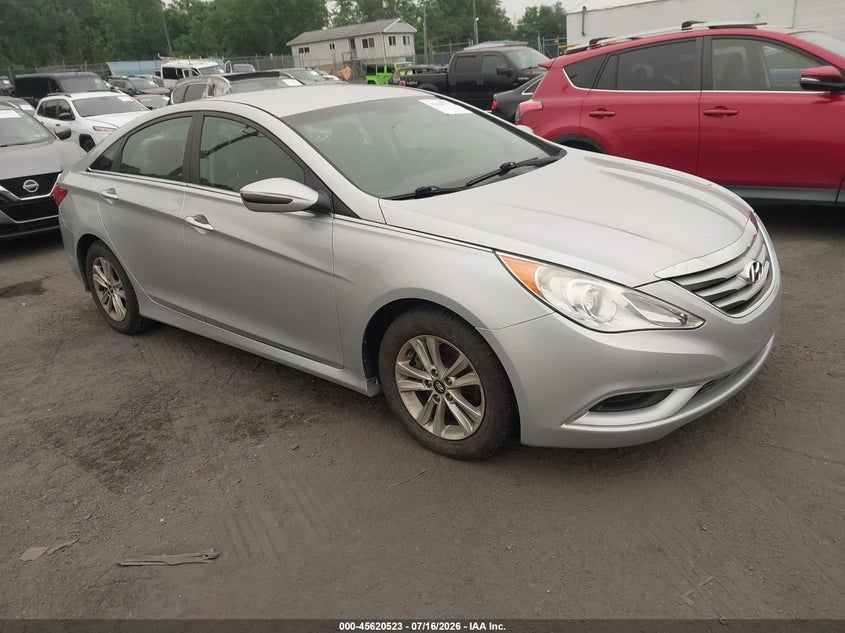 2014 Hyundai Sonata VIN 5NPEB4ACXEH868758 IAAI salvage auction — NORMAL WEAR, Clear (Pennsylvania), sold $375 on 2026-07-28 (photo 1)
