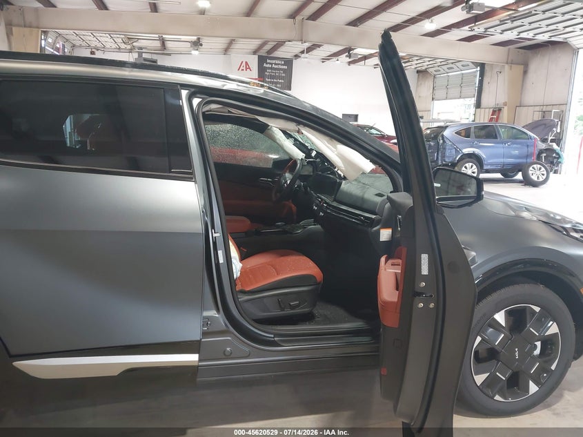 2026 Kia Sportage VIN KNDPXDDG4T7328767 IAAI salvage auction — ROLLOVER, Salvage Title, sold $7,600 on 2026-08-20 (photo 5)
