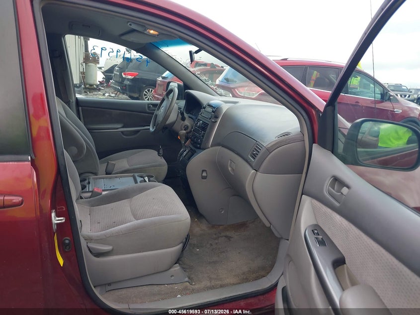 2006 Toyota Sienna VIN 5TDZA23C96S508186 IAAI salvage auction — NORMAL WEAR, Clear (Tennessee), sold $950 on 2026-07-30 (photo 5)