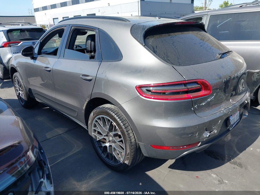 2018 Porsche Macan VIN WP1AA2A5XJLB03982 IAAI salvage auction — SIDE, Salvage Title, sold $4,600 on 2026-08-19 (photo 3)