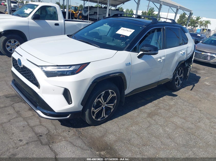 2024 Toyota Rav 4 VIN JTMFB3FV4RD224337 IAAI salvage auction — LEFT SIDE, Salvage Title, sold $12,600 on 2026-07-28 (photo 2)