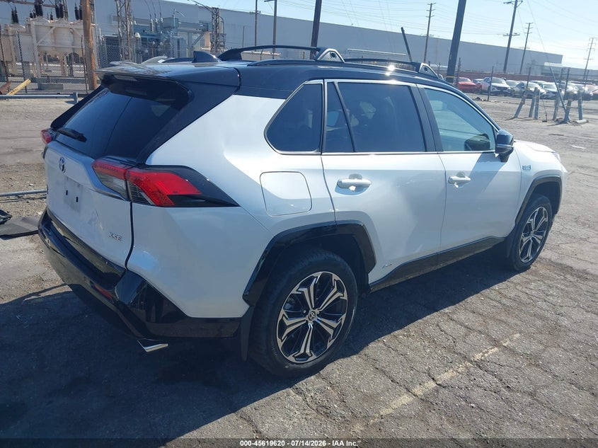 2024 Toyota Rav 4 VIN JTMFB3FV4RD224337 IAAI salvage auction — LEFT SIDE, Salvage Title, sold $12,600 on 2026-07-28 (photo 4)
