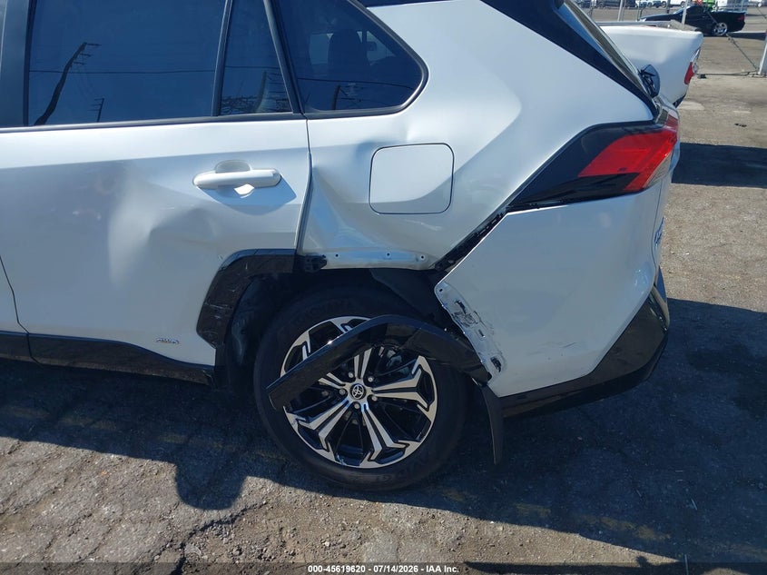 2024 Toyota Rav 4 VIN JTMFB3FV4RD224337 IAAI salvage auction — LEFT SIDE, Salvage Title, sold $12,600 on 2026-07-28 (photo 6)