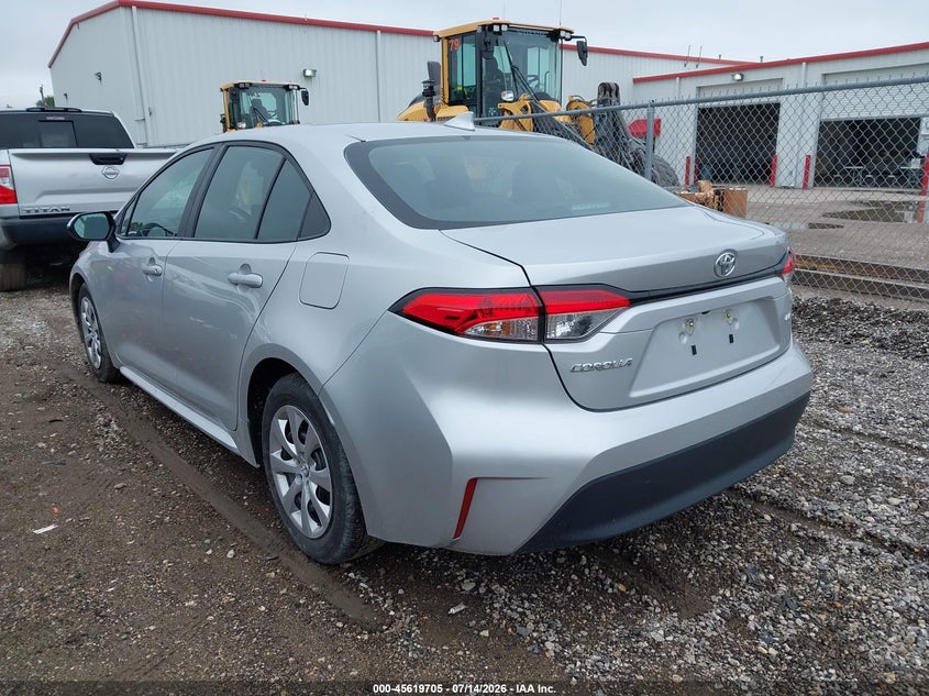 2025 Toyota Corolla VIN 5YFB4MDE7SP267753 IAAI salvage auction — RIGHT SIDE, Salvage Title, sold $12,100 on 2026-07-21 (photo 3)