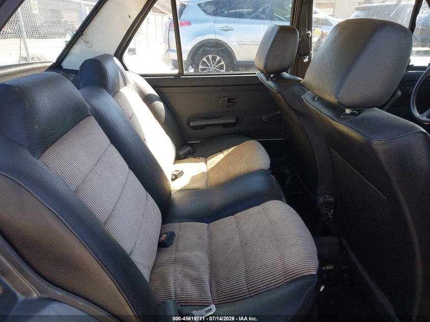 1984 Volkswagen Jetta VIN WVWGB0160EW133891 IAAI salvage auction — FRONT & REAR, Salvage (California), sold $150 on 2026-08-10 (photo 8)