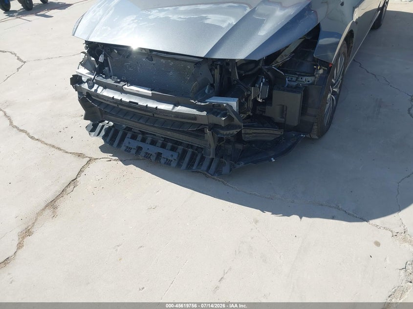2025 Nissan Altima VIN 1N4BL4DV9SN403936 IAAI salvage auction — FRONT END, Salvage Title, sold $9,300 on 2026-07-18 (photo 6)