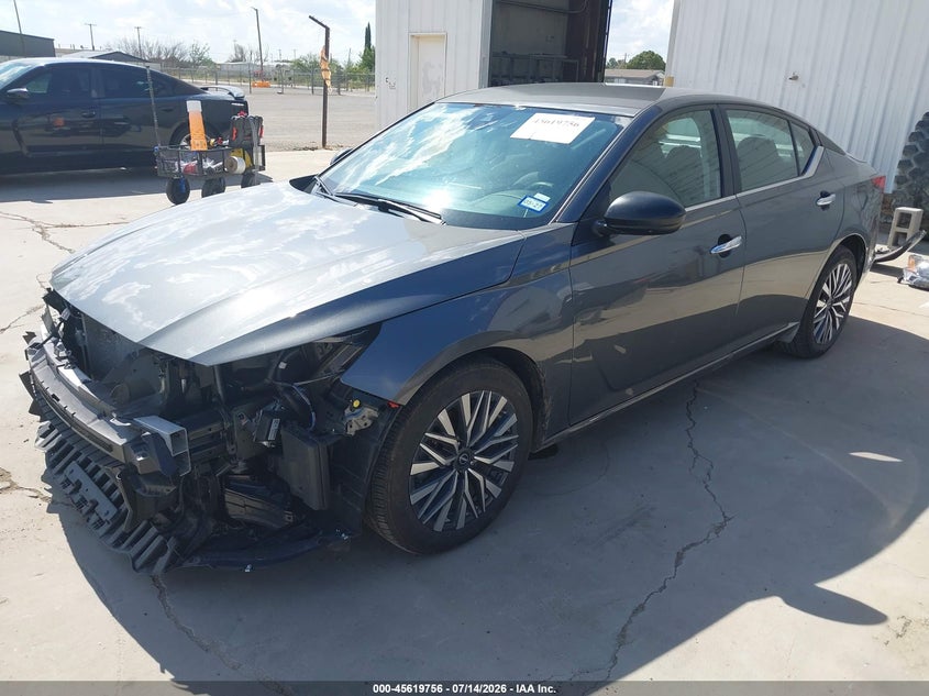 2025 Nissan Altima VIN 1N4BL4DV9SN403936 IAAI salvage auction — FRONT END, Salvage Title, sold $9,300 on 2026-07-18 (photo 2)