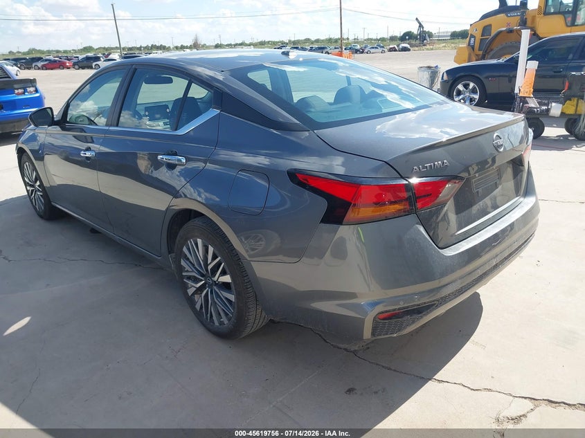 2025 Nissan Altima VIN 1N4BL4DV9SN403936 IAAI salvage auction — FRONT END, Salvage Title, sold $9,300 on 2026-07-18 (photo 3)
