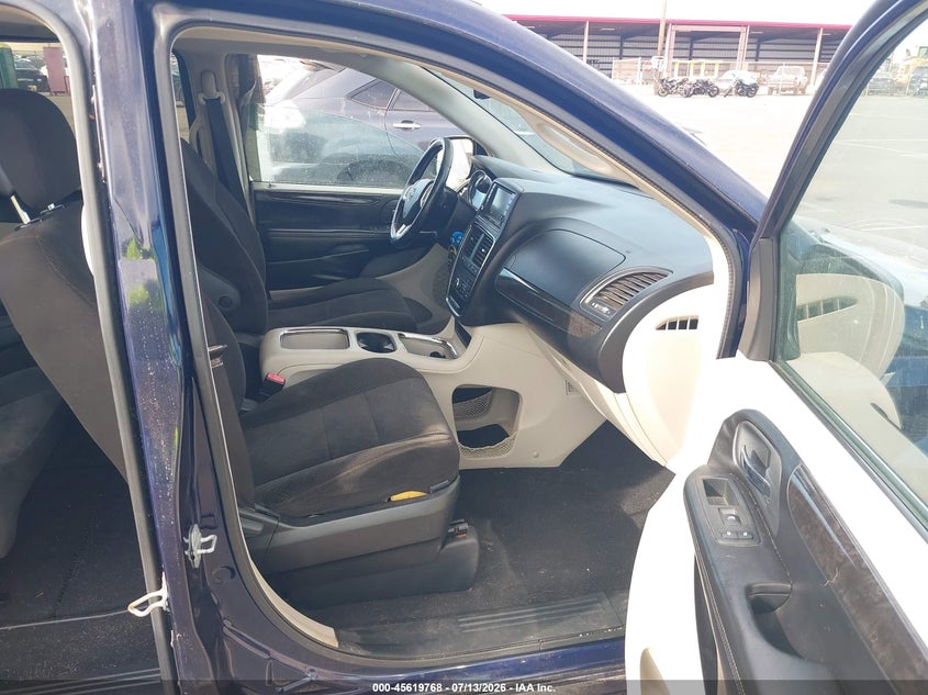 2012 Dodge Caravan VIN 2C4RDGDG3CR348509 IAAI salvage auction — NORMAL WEAR, Clear (Hawaii), sold $25 on 2026-07-21 (photo 5)