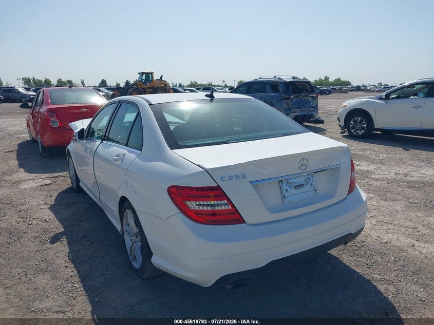 2014 Mercedes-benz C-klasse VIN WDDGF4HB2EG231321 IAAI salvage auction — FRONT END, Original (Texas), sold $1,800 on 2026-08-20 (photo 3)