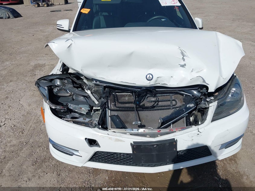 2014 Mercedes-benz C-klasse VIN WDDGF4HB2EG231321 IAAI salvage auction — FRONT END, Original (Texas), sold $1,800 on 2026-08-20 (photo 6)