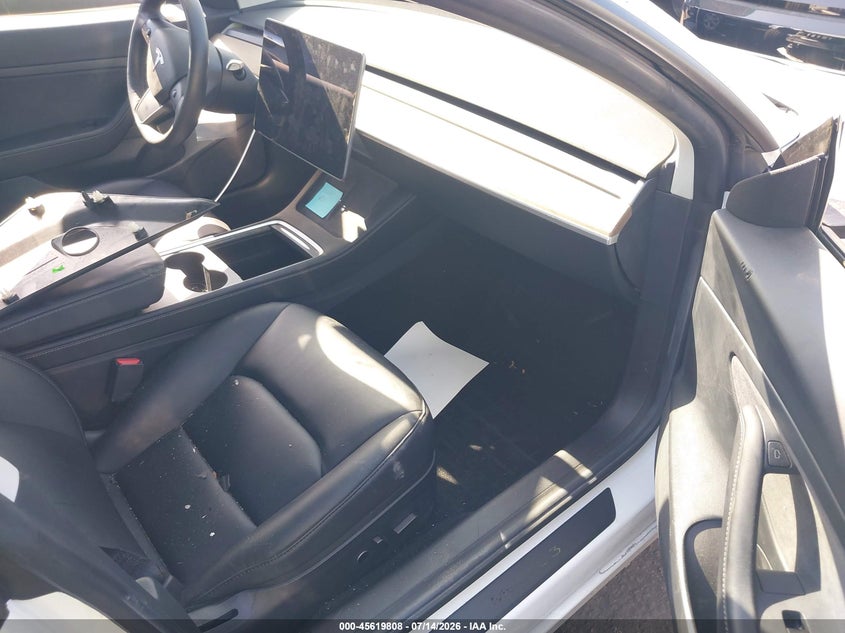 2021 Tesla Model 3 VIN 5YJ3E1EA9MF929701 IAAI salvage auction — LEFT FRONT, Wait Title, sold $5,800 on 2026-08-21 (photo 5)