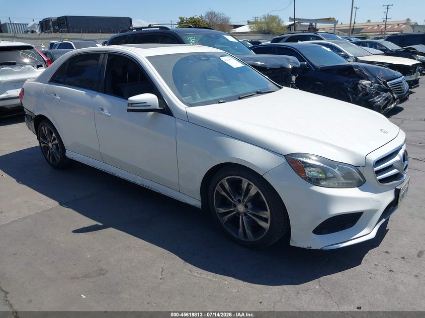 2016 Mercedes-benz E-klasse VIN WDDHF5KB0GB312224 IAAI salvage auction — REAR END, Salvage Title, sold $4,050 on 2026-08-19 (photo 1)