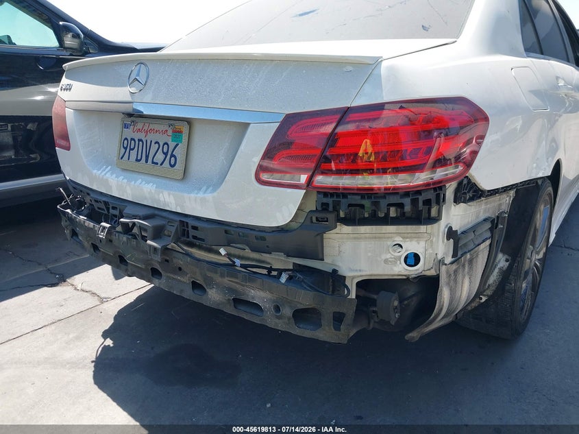 2016 Mercedes-benz E-klasse VIN WDDHF5KB0GB312224 IAAI salvage auction — REAR END, Salvage Title, sold $4,050 on 2026-08-19 (photo 6)