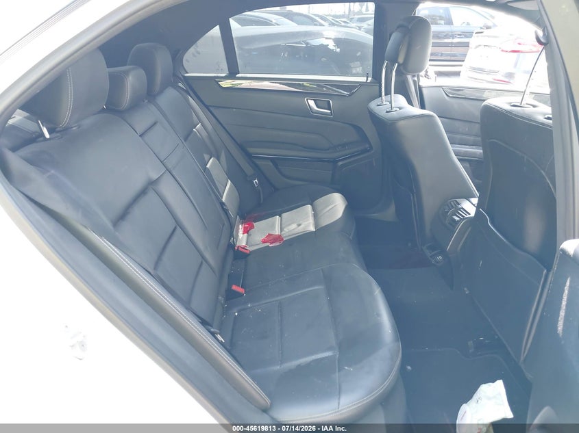 2016 Mercedes-benz E-klasse VIN WDDHF5KB0GB312224 IAAI salvage auction — REAR END, Salvage Title, sold $4,050 on 2026-08-19 (photo 8)