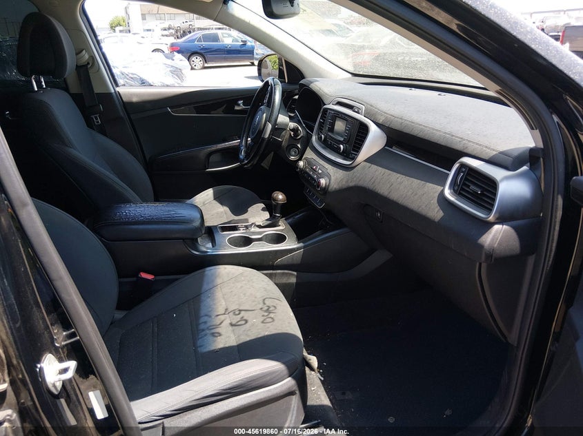 2016 Kia Sorento VIN 5XYPG4A37GG120487 IAAI salvage auction — LEFT REAR, Salvage (California), sold $900 on 2026-07-28 (photo 5)